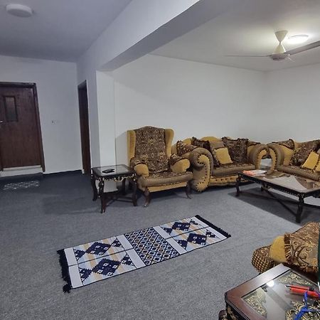 Stay Classy Apartments Вади Муса Екстериор снимка